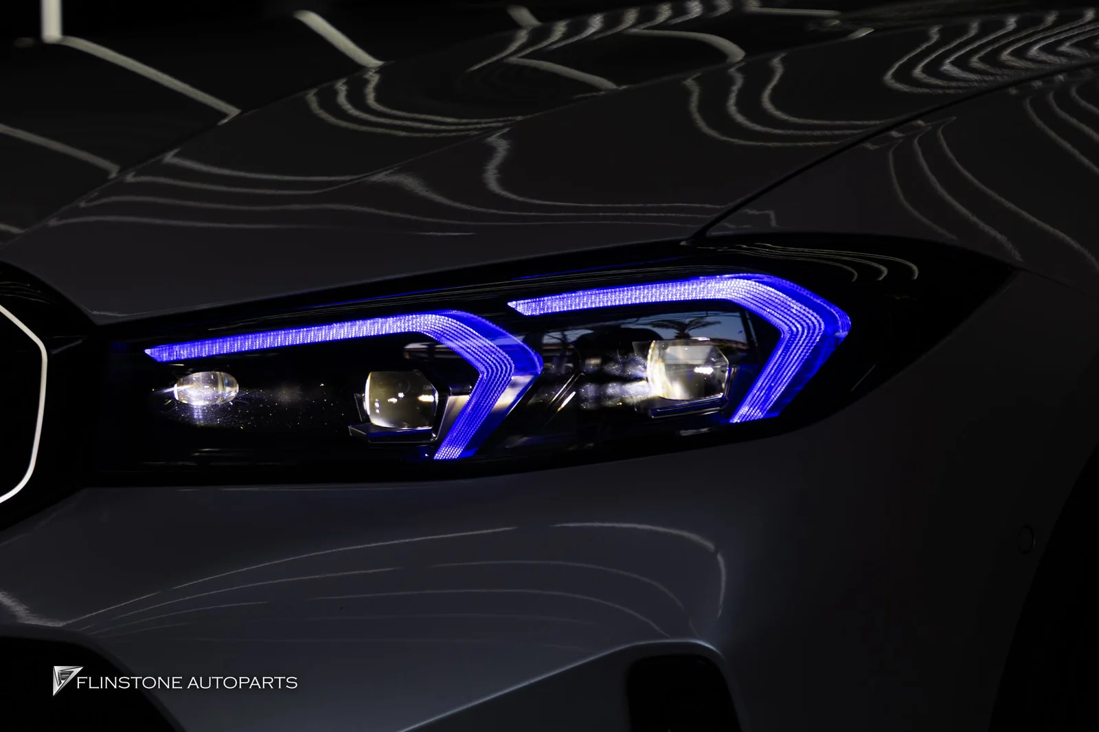 BMW G20 Series 3 2025 BMW G20 Series 3 LCI ติดตั้งไฟหน้า RGB สามารถปรับเปลี่ยนสีของ LED