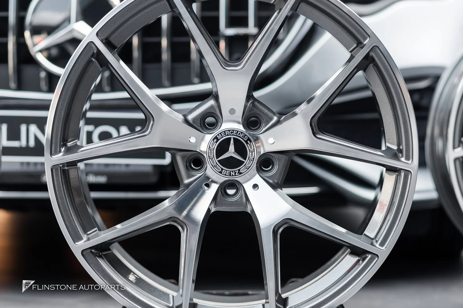 ติดตั้งชุดล้อฟอจสั่งตัดสำหรับ Mercedes Benz W214 E-Class