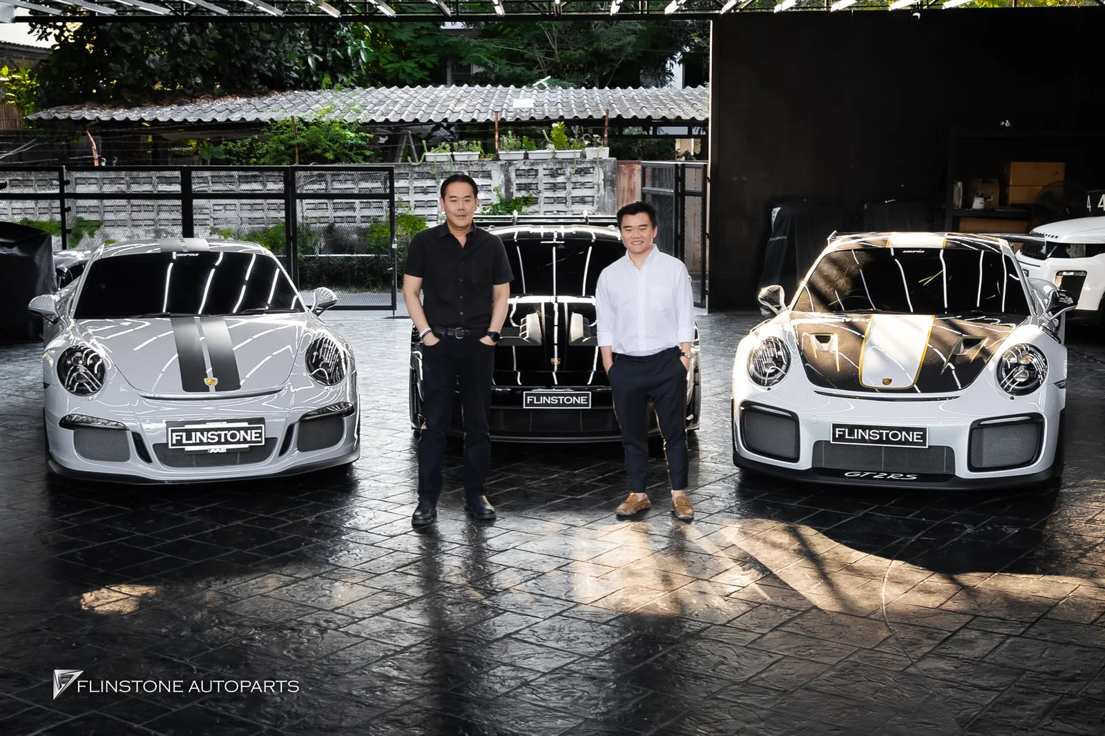 ขอบพระคุณพี่เป๊ก นำ PORSCHE 911 สายพันธุ์สนามทั้ง 3 คัน มาให้ที่ FLINSTONE