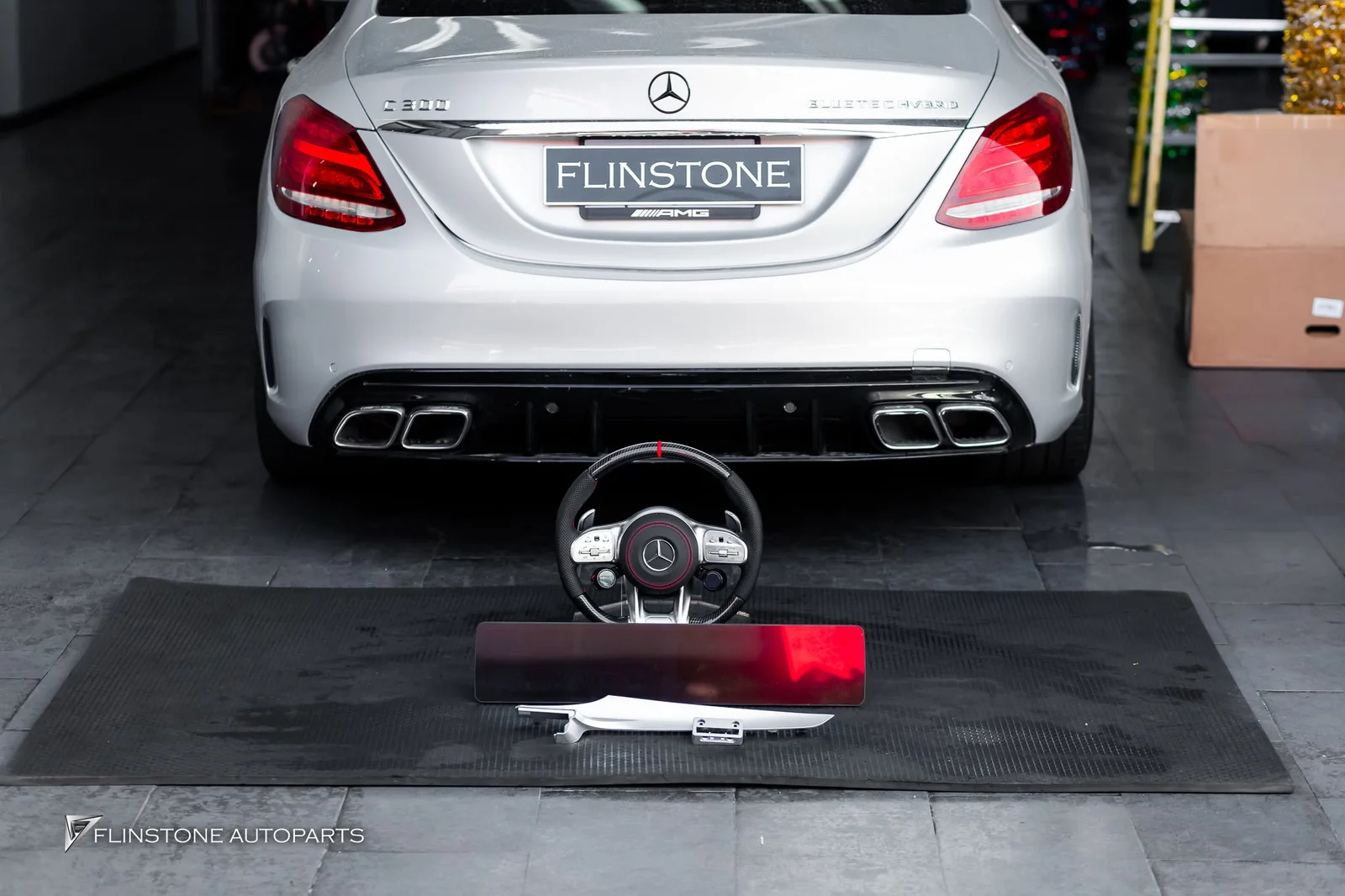 W205 C205 C-Class 2024 จอสวยคมชัด ติดตั้งเข้ารูปเป๊ะ ไม่ต้องดัดแปลง