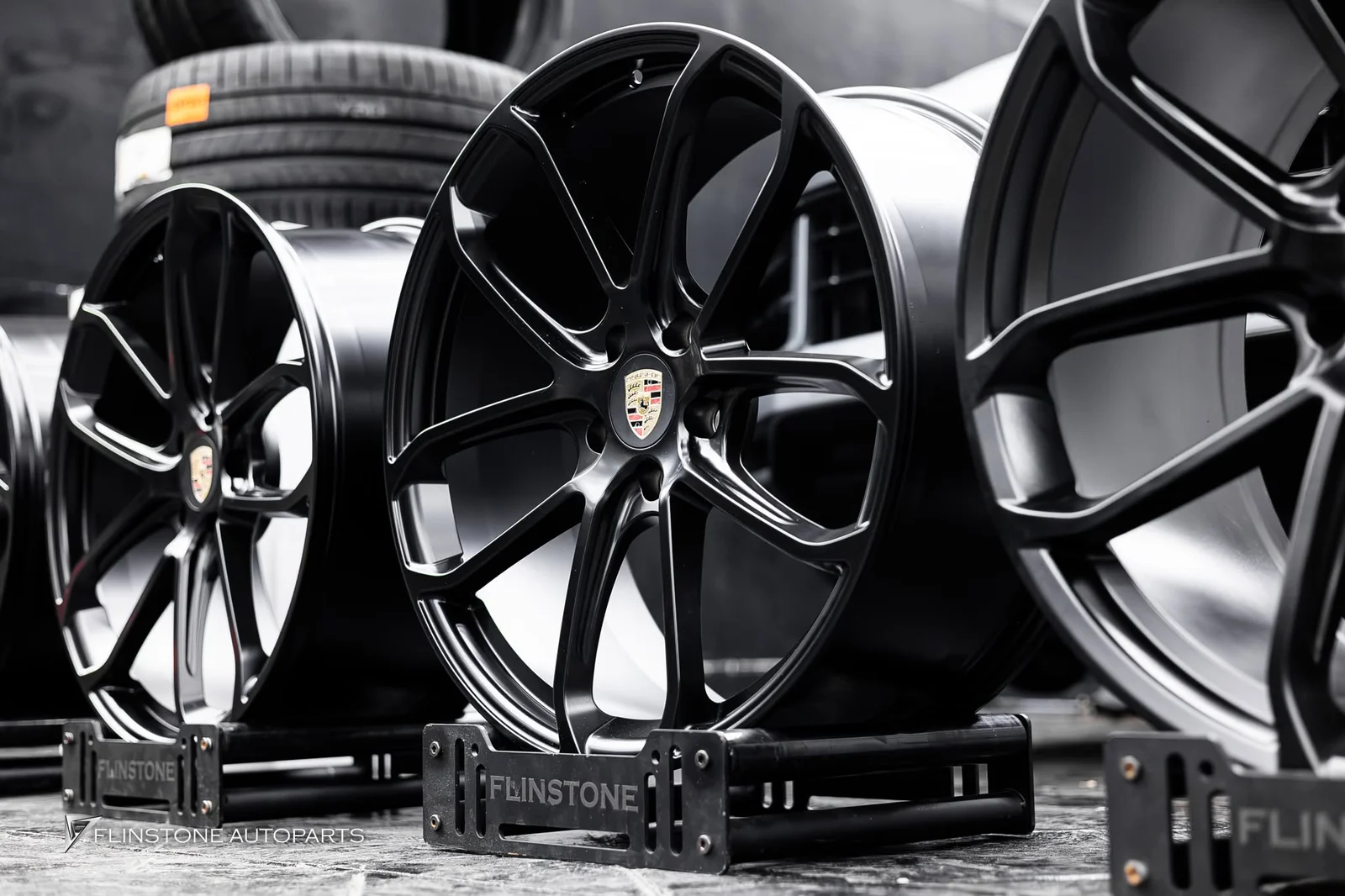 a change from the stock look a more aggressive and powerful look for PORSCHE Cayenne Coupe 9Y0.2