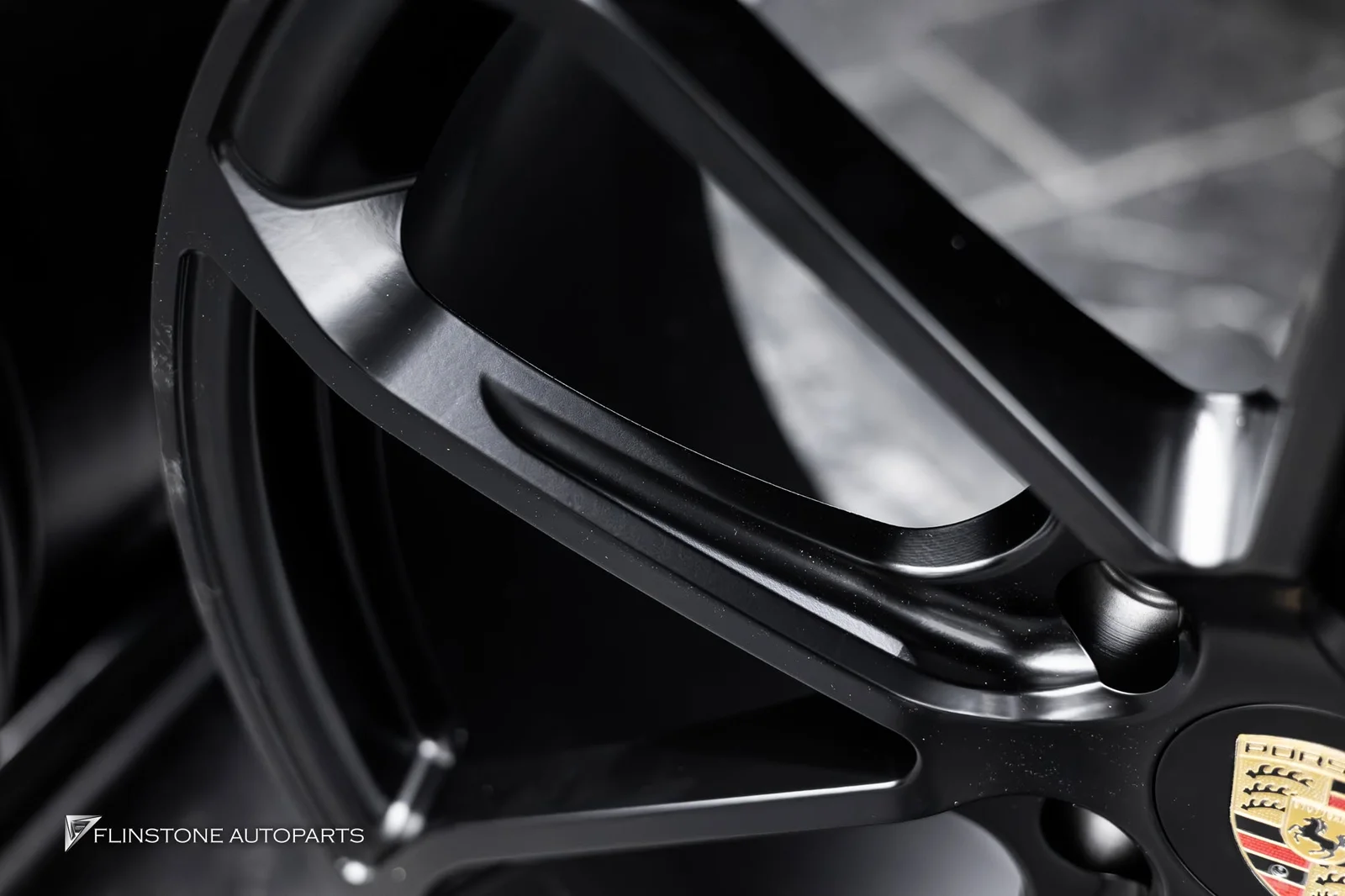 a change from the stock look a more aggressive and powerful look for PORSCHE Cayenne Coupe 9Y0.2