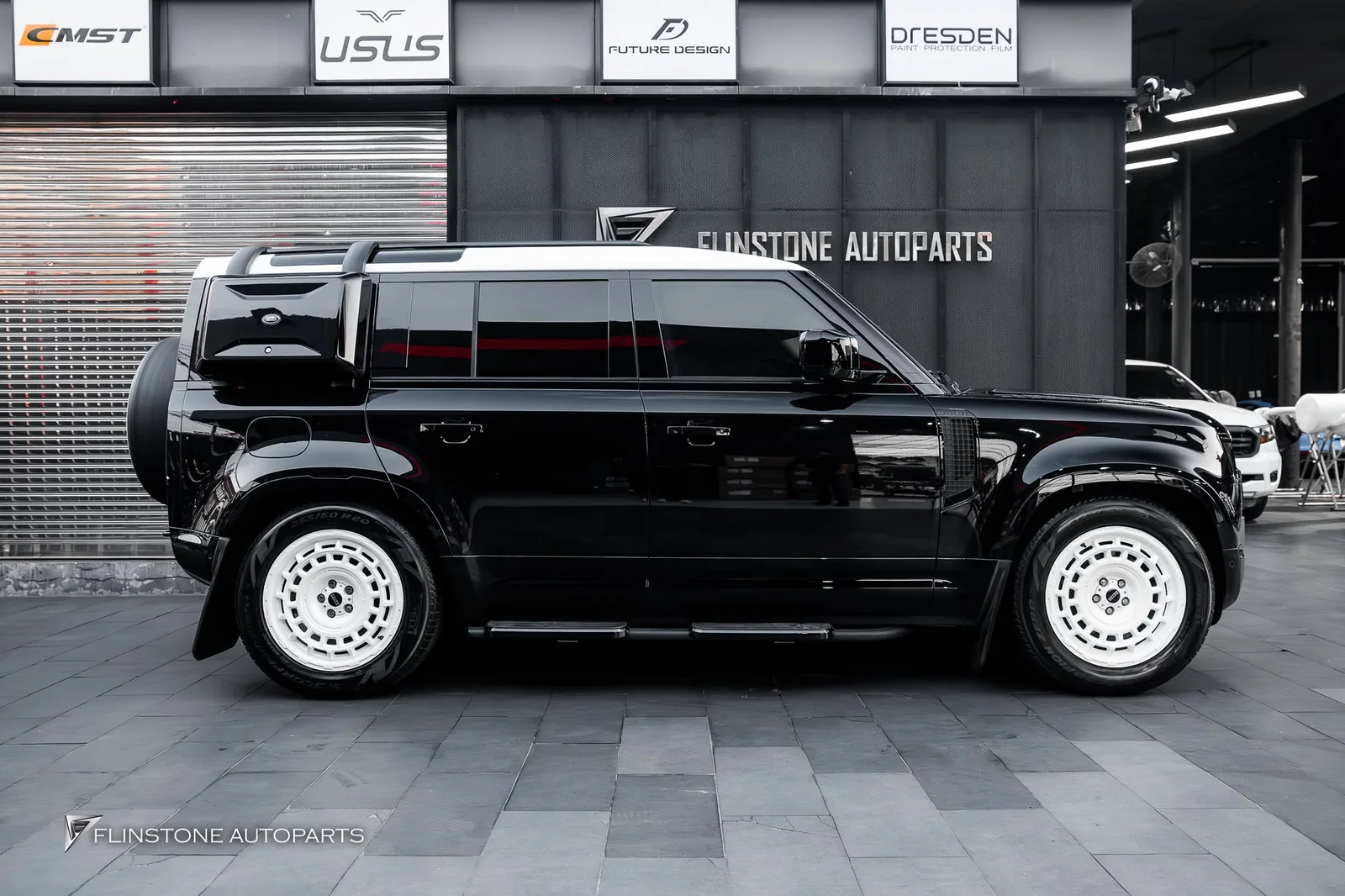 LAND ROVER ลูกค้าเลือกอัปเกรดล้อใหม่ด้วย USUS Forged Wheel ล้อฟอร์จสั่งตัดพิเศษ (Custom