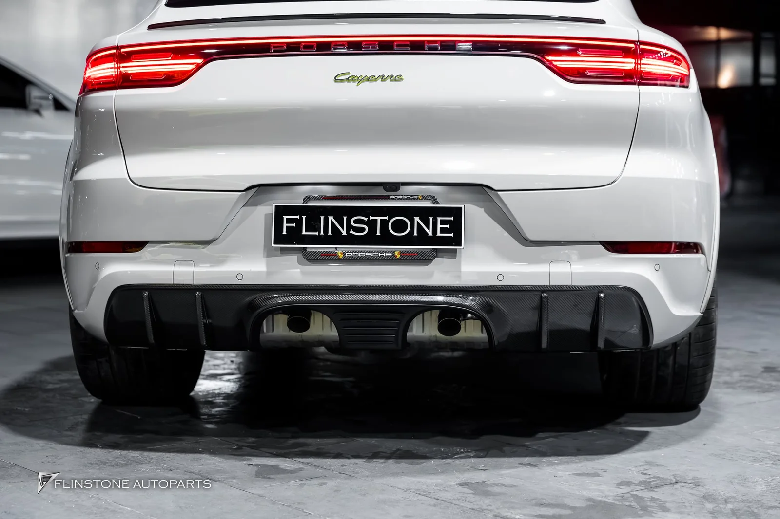 PORSCHE Cayenne E3 9Y0.1 เลือกติดตั้งชุดแต่งรอบคัน TURBO GT