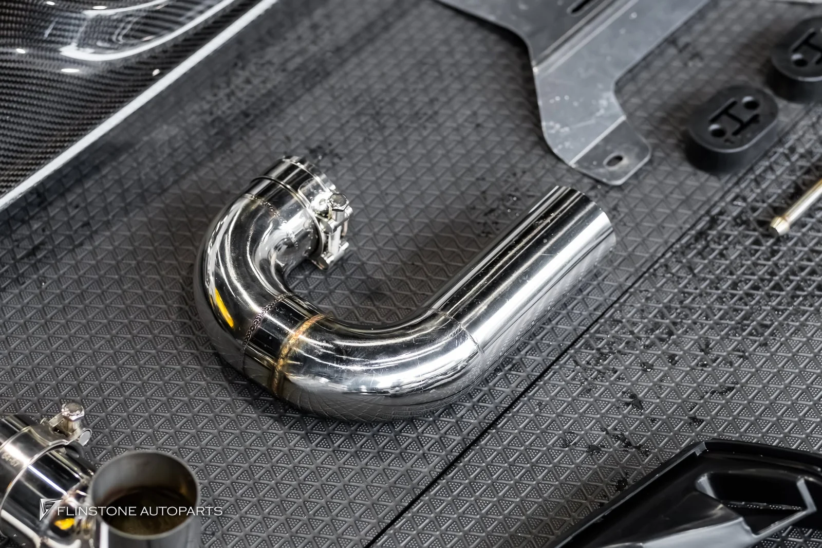 PORSCHE Cayenne E3 9Y0.1 เลือกติดตั้งชุดแต่งรอบคัน TURBO GT