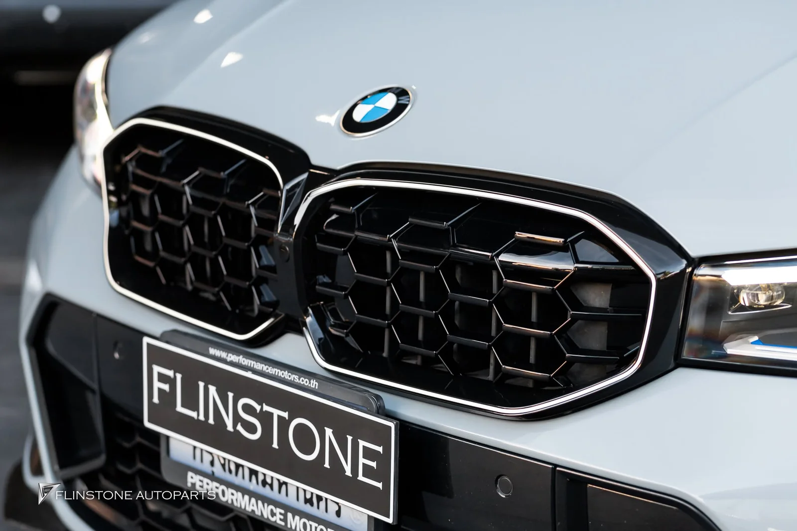 BMW G20 Series 3 2025 Front Grille installation BMW Series 3 LCI type LED