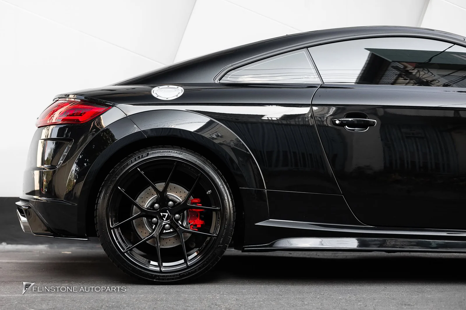 AUDI TT 2024+ AUDI TT MK3 นอกจากจะติดตั้งชุดแต่ง TTRS Facelift
