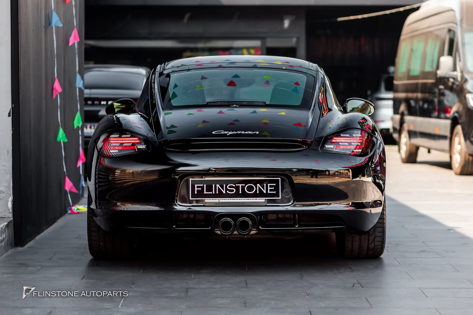 PORSCHE Cayman 987.2 เปลี่ยนไฟท้ายใหม่แบบ LED ให้ดูรถสวยงามมากยิ่งขึ้น