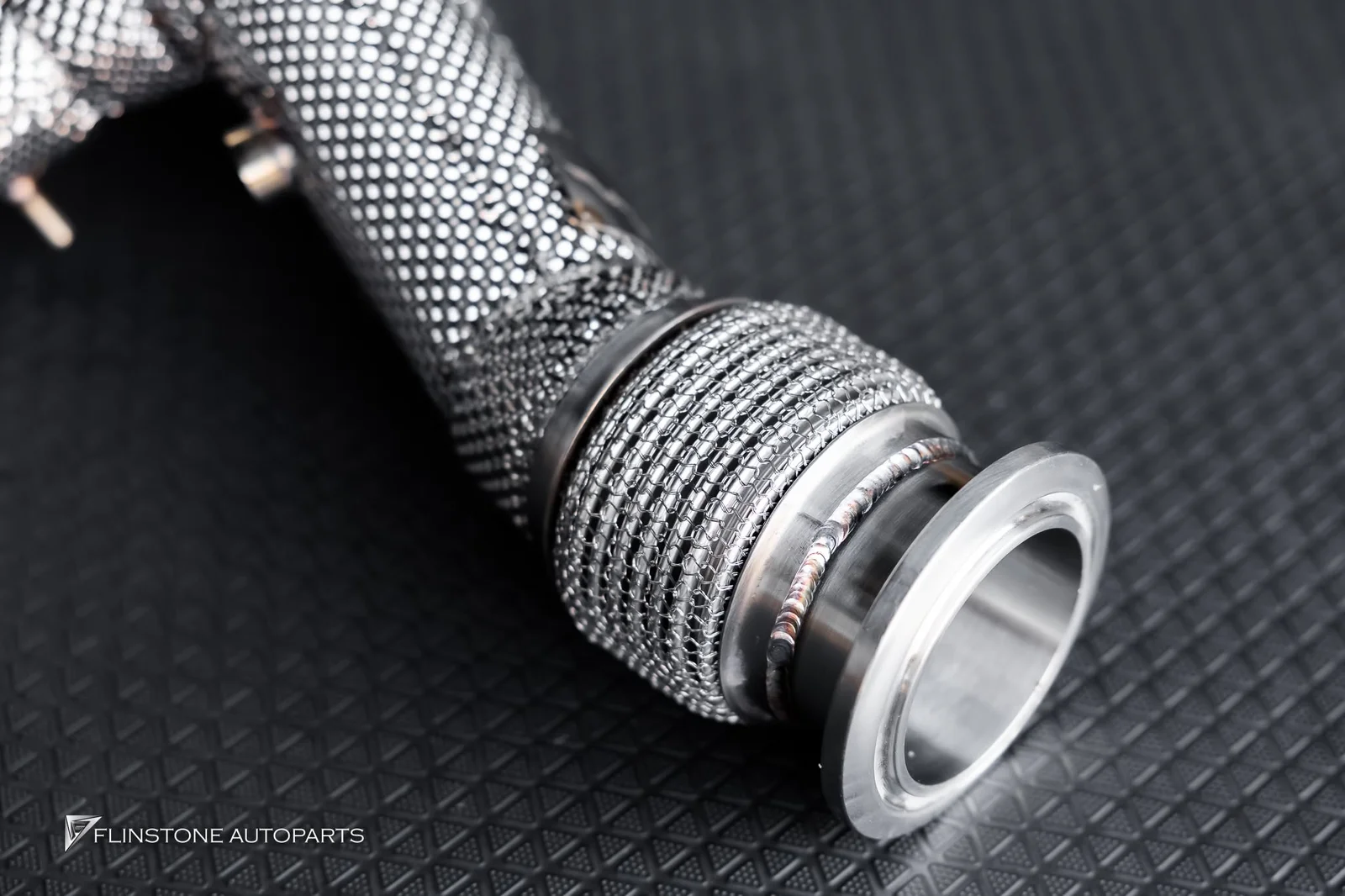 LAMBORGHINI Aventador installation Downpipe type Catless from the brand USUS Exhaust