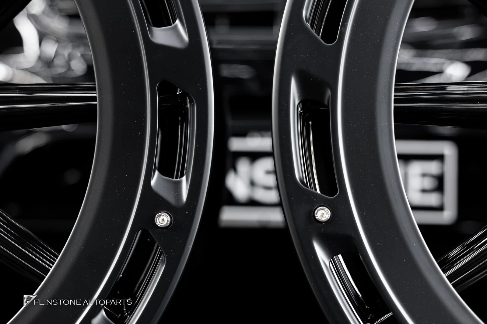 S-Class W222 chose forged wheels from the brand USUS Forged Wheel model USUS-24s