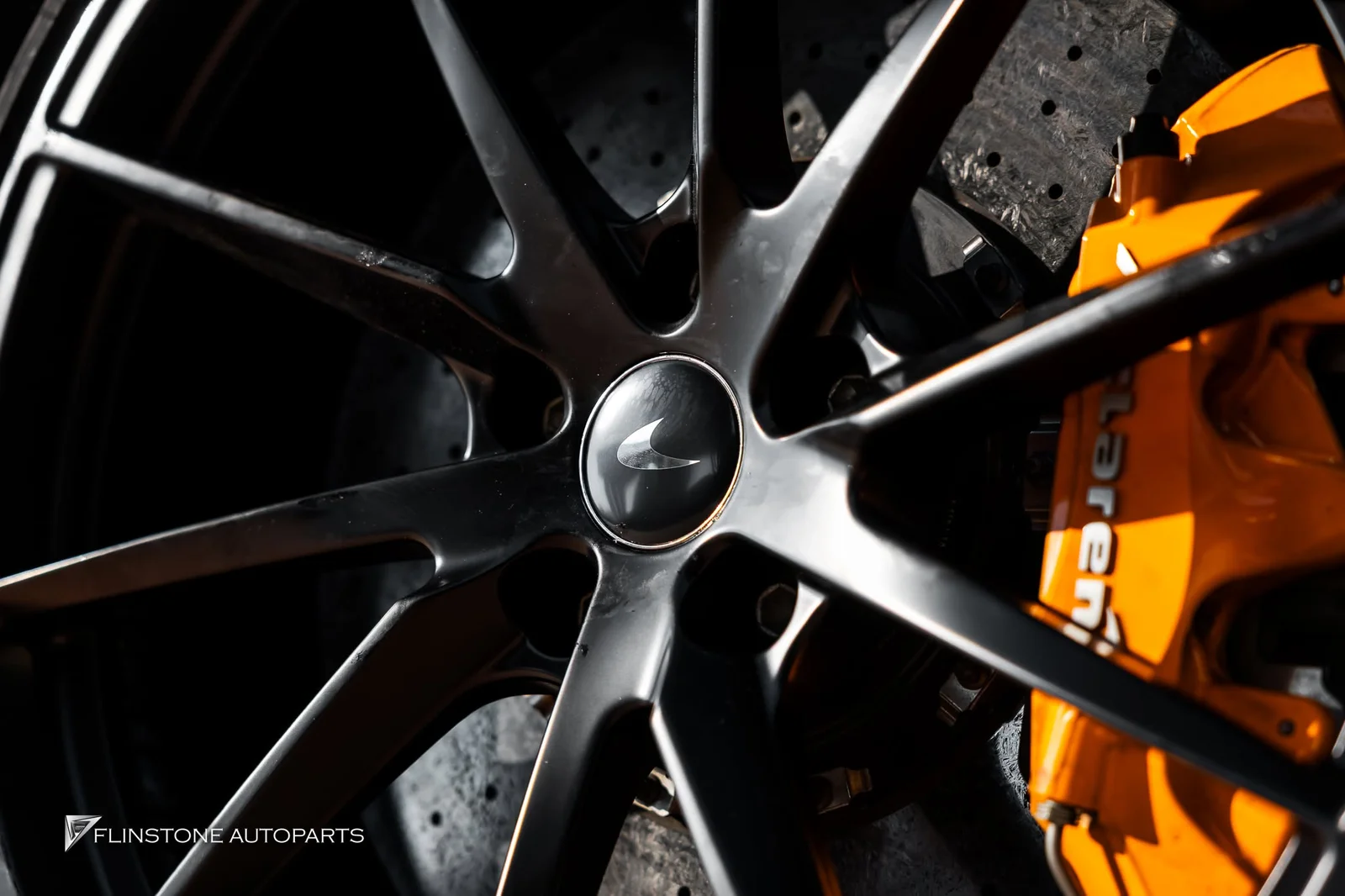 จัดให้ถึงที่ ติดตั้งชุดล้อฟอร์จแท้จาก USUS Forged Wheel สำหรับ McLaren 720s