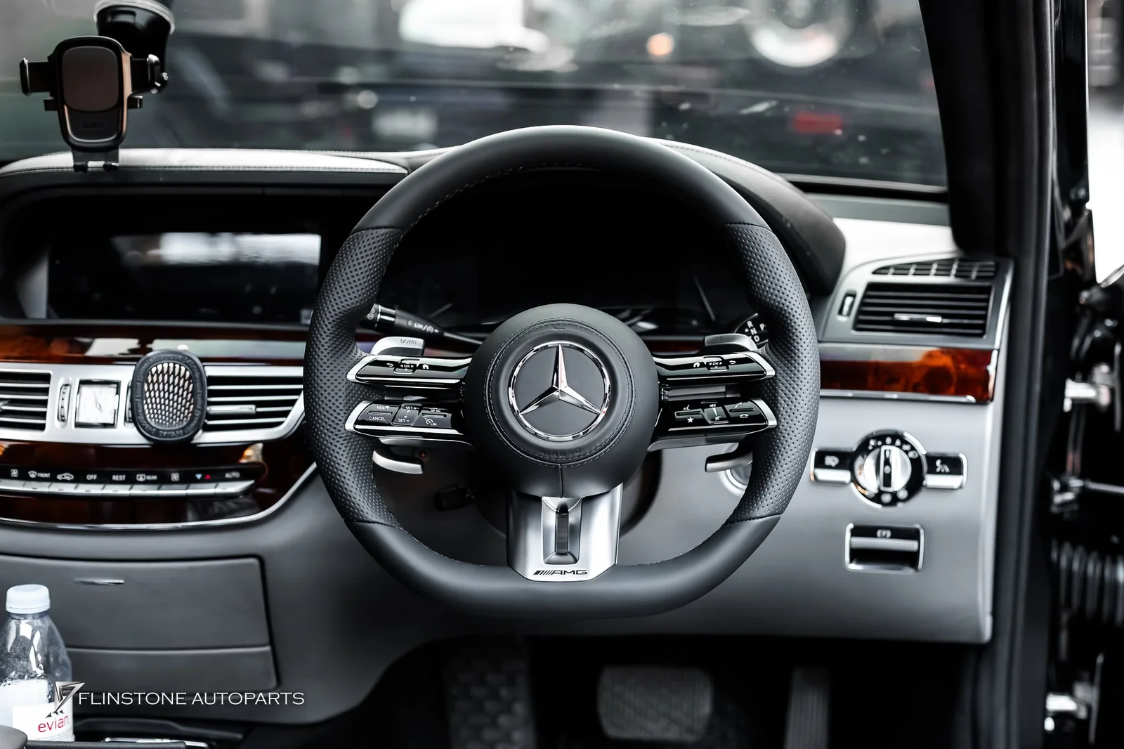 just one steering wheel change the interior instantly looks newer! for S-Class W221