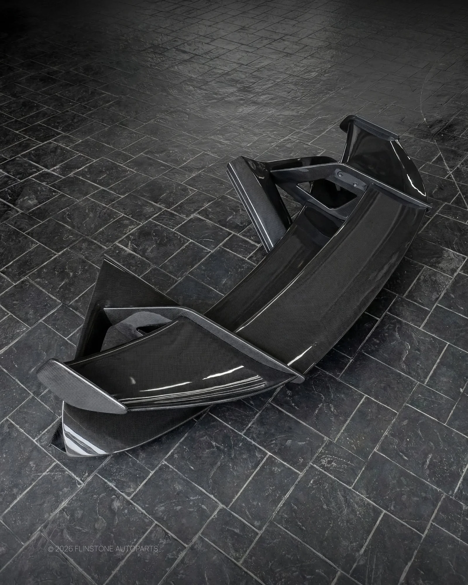 Lamborghini/Ferrari — อัปเกรดความโหดให้ม้าลำพองกับชุดท้าย Carbon Fiber เต็มระบบจาก