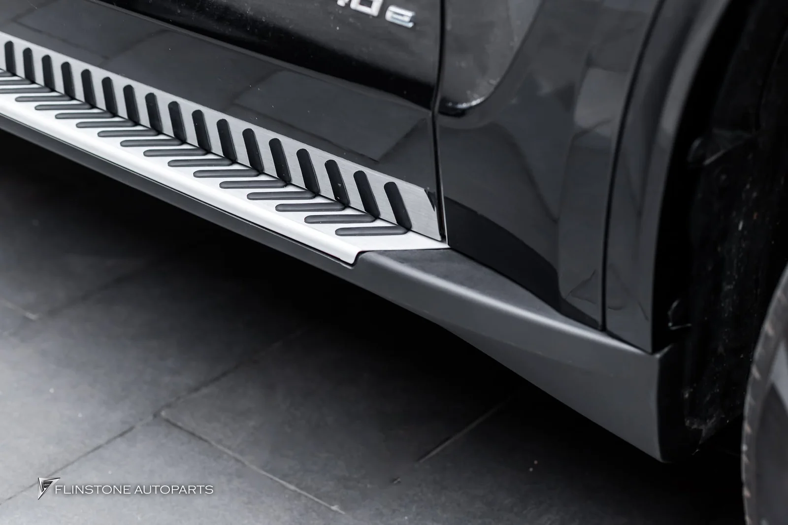 BMW X5 F15 model-specific side steps fitted