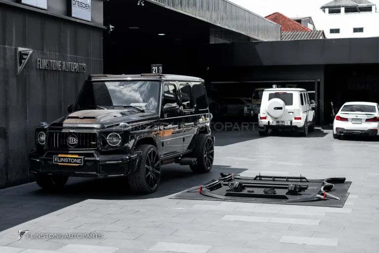 W464 G-Class full carbon parts fitted [DRY CARBON] with automatic side steps for G63 AMG