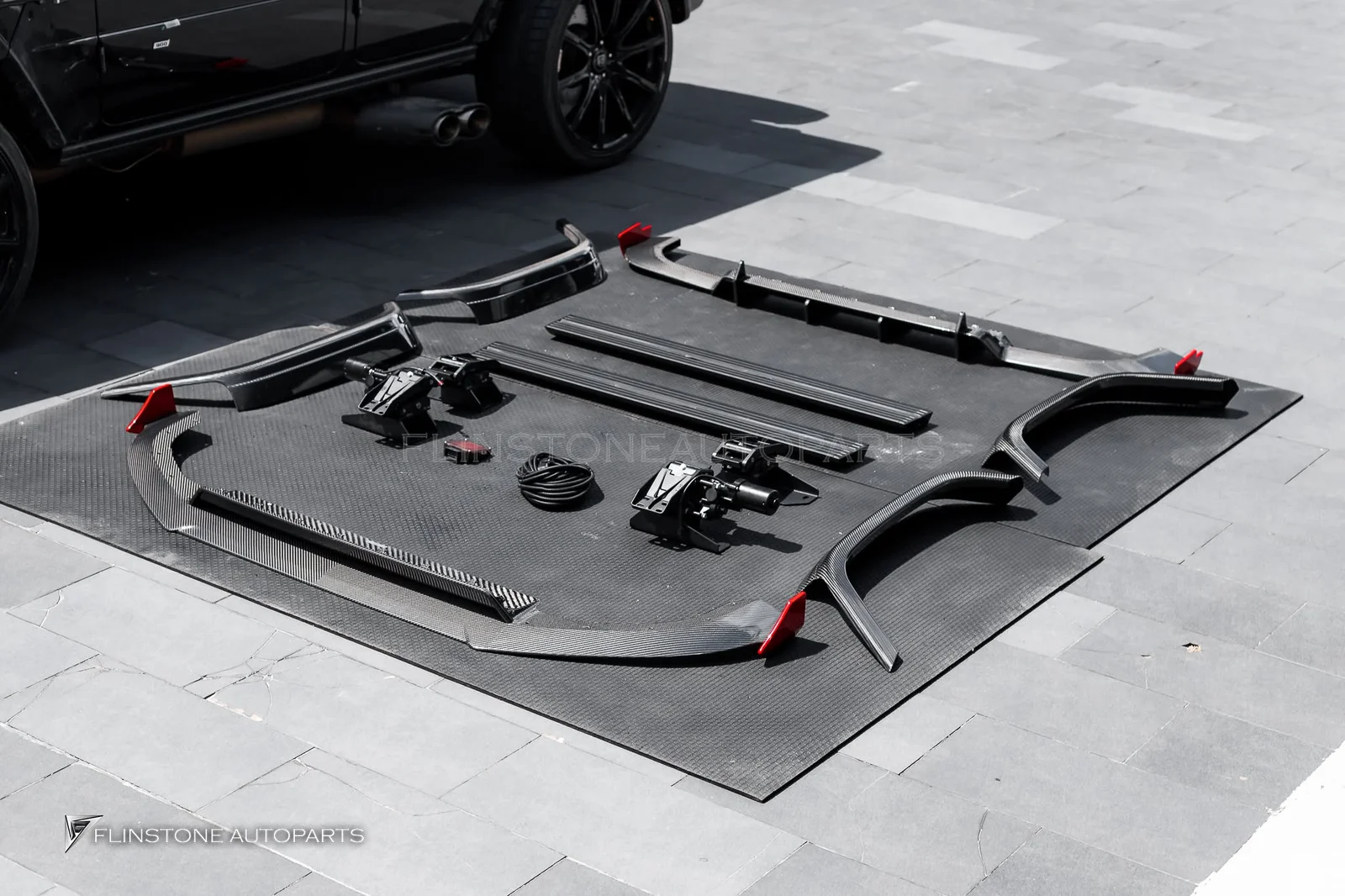 W464 G-Class full carbon parts fitted [DRY CARBON] with automatic side steps for G63 AMG