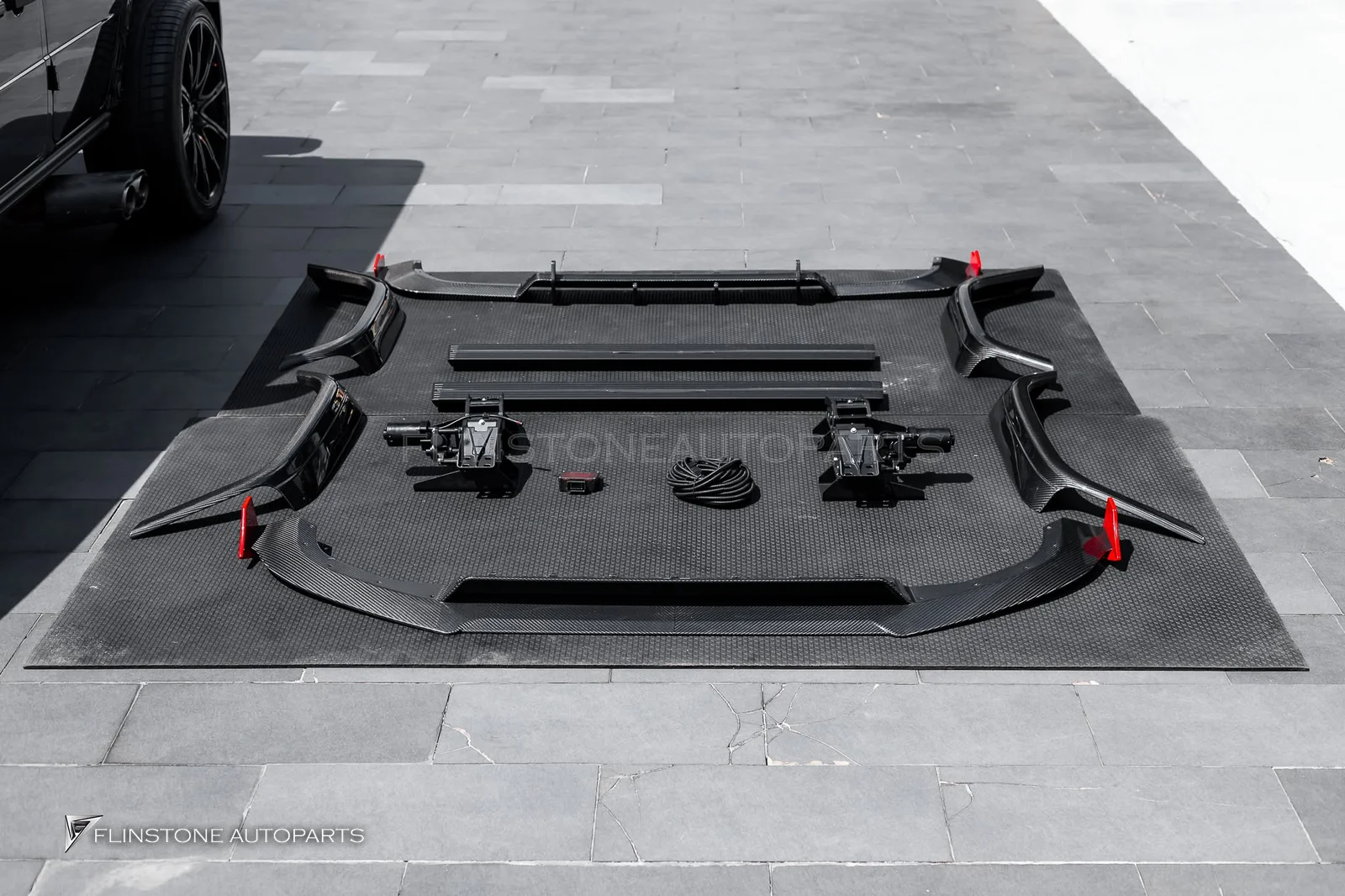 W464 G-Class full carbon parts fitted [DRY CARBON] with automatic side steps for G63 AMG