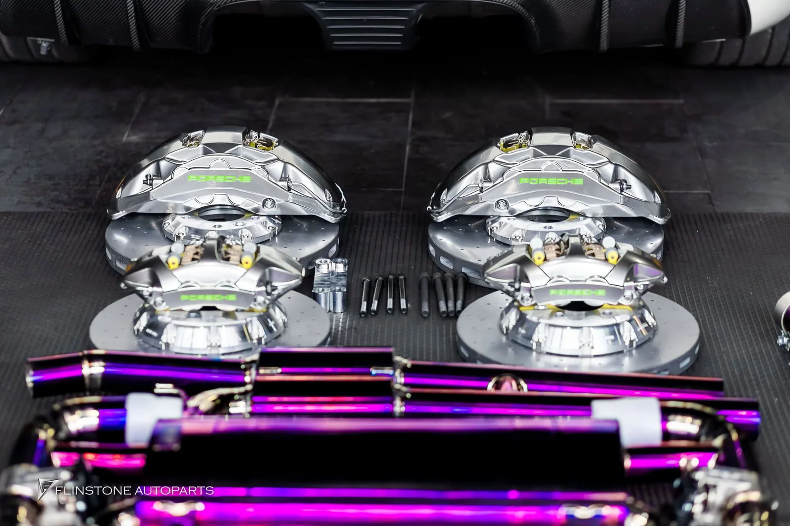 PORSCHE Cayenne 958 chose to add Performance in various areas