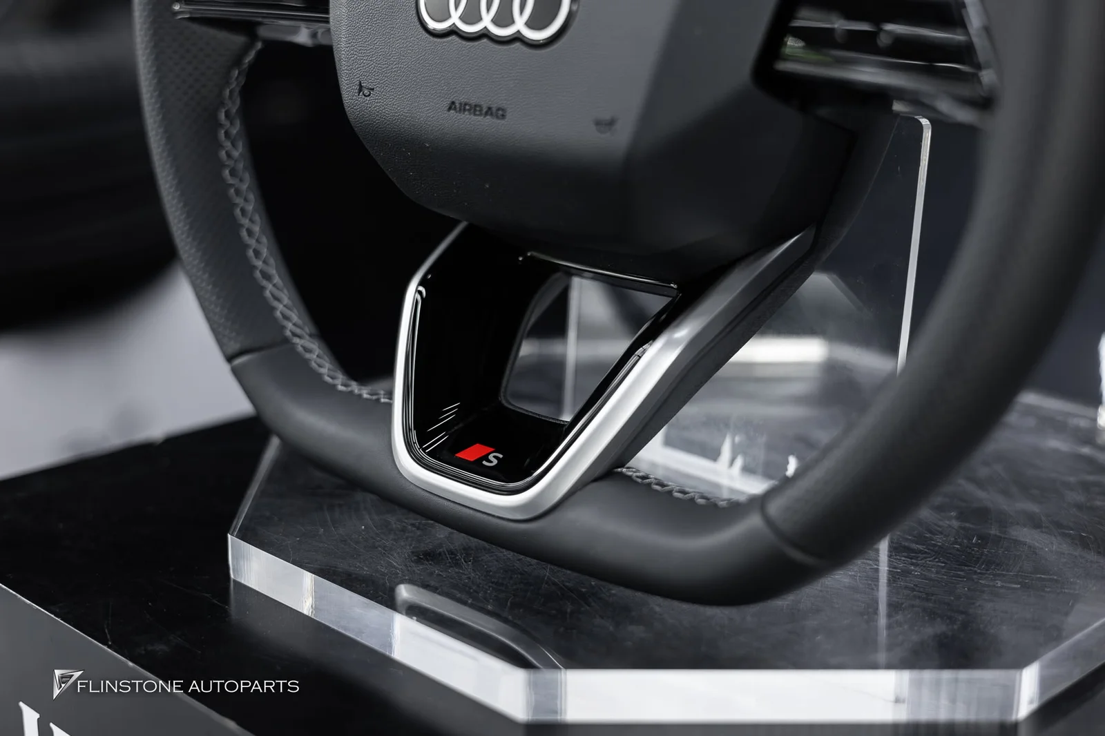 AUDI Q6 E-Tron เลือกล้อฟอจแท้จาก USUS Forged Wheel และล้อพวงมาลัย RS Sport