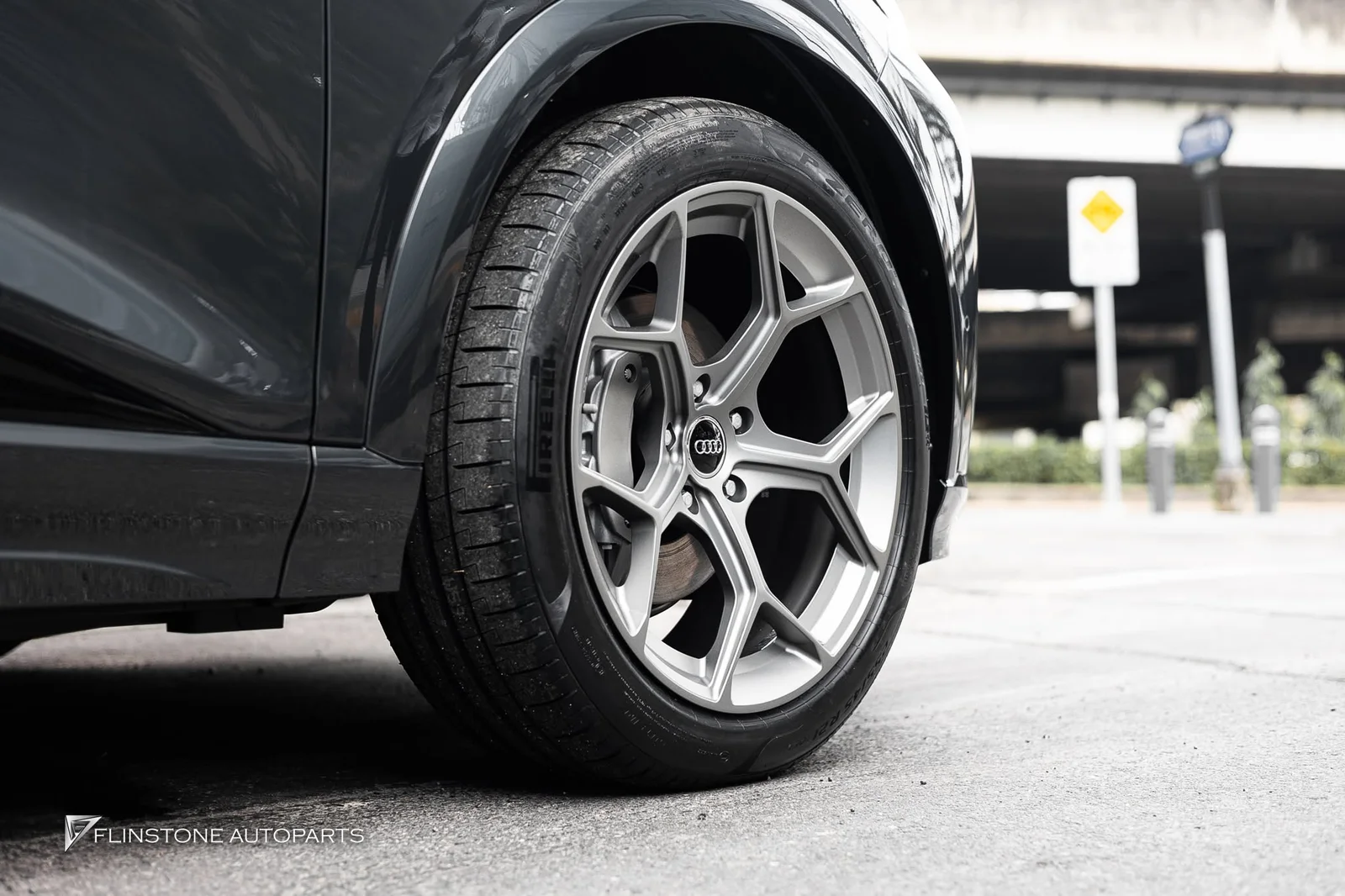 AUDI Q6 E-Tron เลือกล้อฟอจแท้จาก USUS Forged Wheel และล้อพวงมาลัย RS Sport