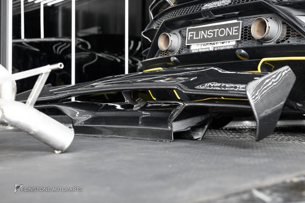 Lamborghini huracan ท่อ จูน วิง