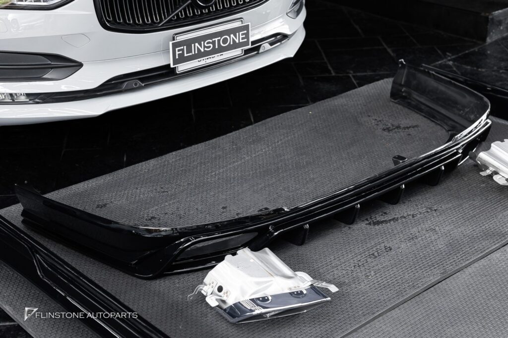 Volvo S90 พาร์ทรอบคัน