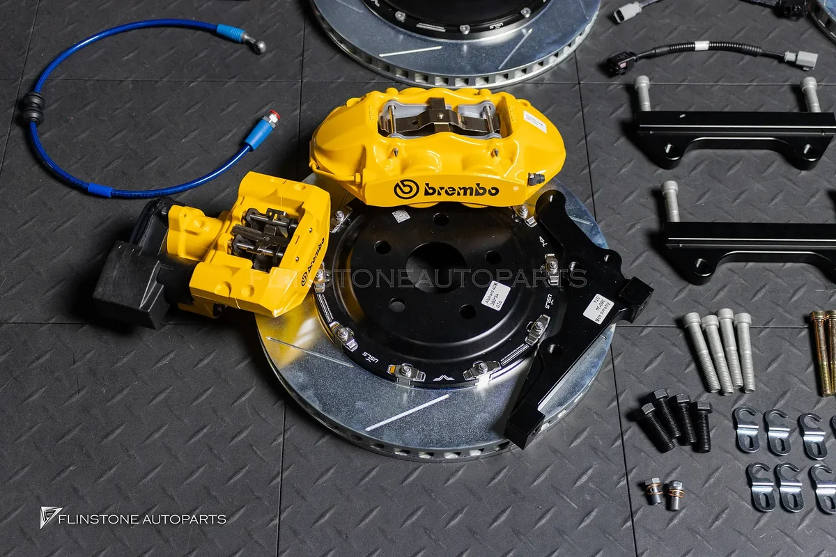 ชุดเบรก BREMBO GT 6P + 4P TOYOTA ALPHARD 40 สีเหลือง