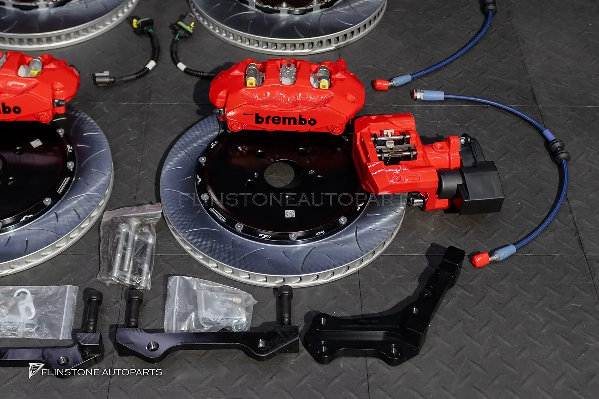 ชุดเบรก Brembo สำหรับ Xpeng G6 สีแดง