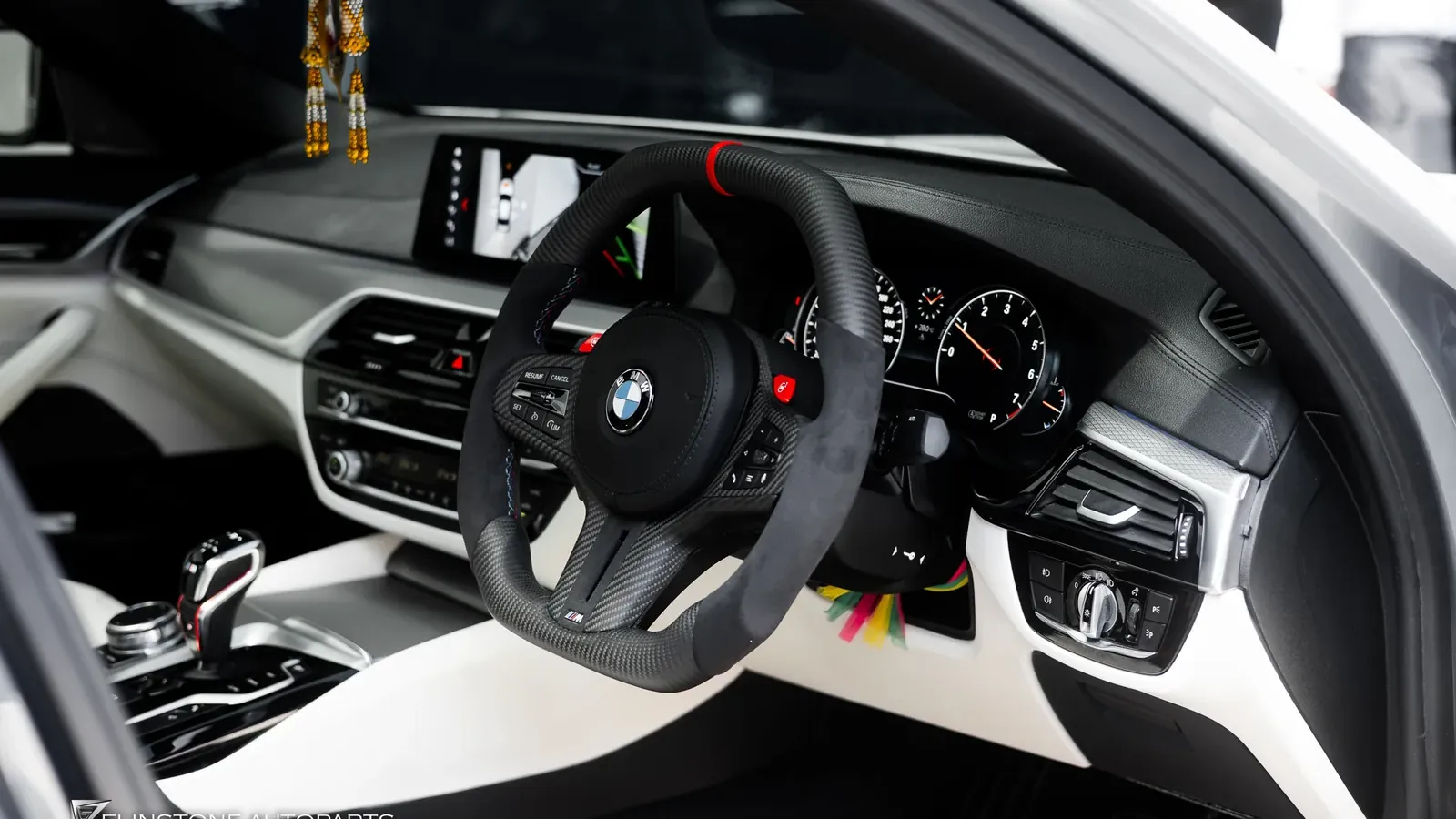 พวงมาลัยและแพดเดิ้ลชิพ Steering Wheel ผลงานติดตั้งจริงที่ Flinstone Autoparts