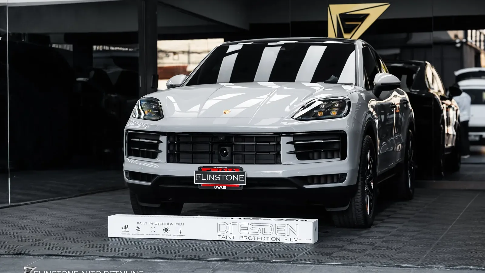 สติกเกอร์ / ฟิล์ม Wrap เปลี่ยนสี ผลงานติดตั้งจริงที่ Flinstone Autoparts