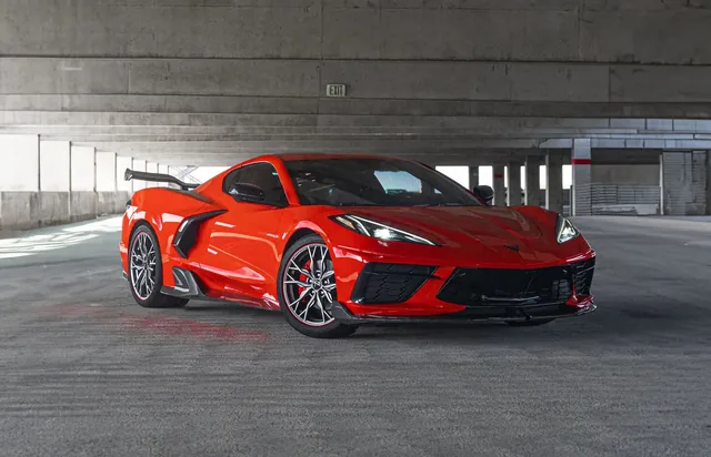 CHEVROLET CORVETTE C8 安装 ADRO 套件