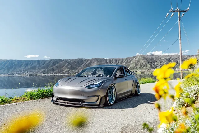 TESLA MODEL 3 WIDEBODY 安装 ADRO 套件