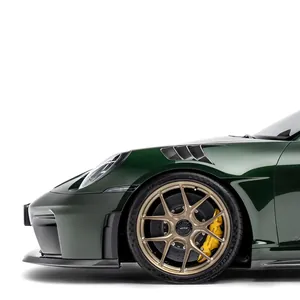PORSCHE 992.2 / 992.1 GT3 PREPREG CARBON FIBER FRONT FENDERS photo 2