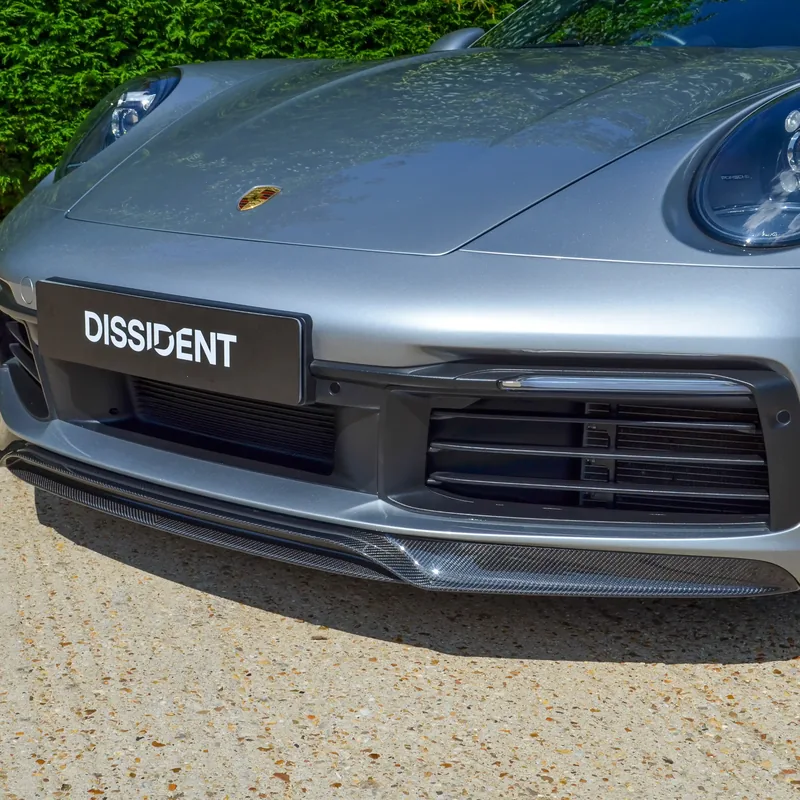 ลิ้นหน้าคาร์บอน Front Splitter สำหรับ Porsche 992.1