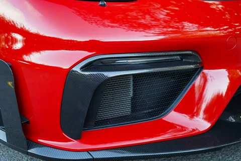 ชุดคาร์บอนด้านหน้า (Road) DISSIDENT สำหรับ Porsche 718 GT4 / Spyder 5
