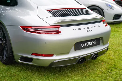 ชุดคาร์บอน (Carbon Pack) DISSIDENT สำหรับ Porsche 911 (991.2) 3