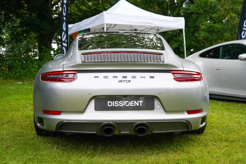 ชุดคาร์บอน (Carbon Pack) DISSIDENT สำหรับ Porsche 911 (991.2) 5