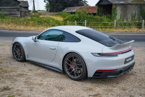 ดิฟฟิวเซอร์ (GTS & Sport Design) DISSIDENT สำหรับ Porsche 911 (992.1) 4