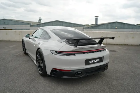 ปีกหลังแบบฟิกซ์ Carrera (Carrera Fixed Rear Wing) DISSIDENT สำหรับ Porsche 911 (992.2) 3