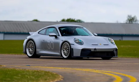 สปอยเลอร์ทรง Ducktail แบบฟิกซ์ รุ่น GT3 Touring DISSIDENT สำหรับ Porsche 911 (992.2)