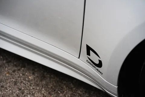สเกิร์ตข้าง DISSIDENT สำหรับ Porsche 911 (992.2) 6