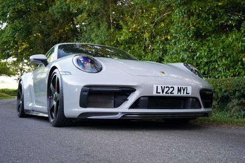 แพ็กเกจ Launch Design (กันชน Sport Design) DISSIDENT สำหรับ Porsche 911 (992.1) 3