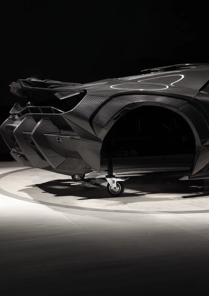 Rear and rear wheel arch of a Lamborghini Revuelto with TOPCAR R’Evo Stealth Edition body kit