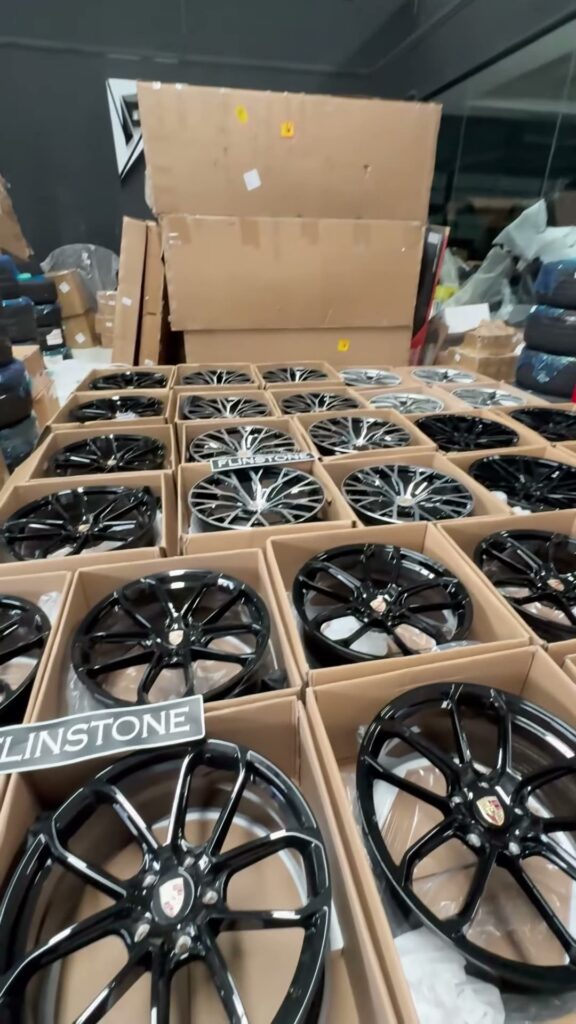 ล้อ Custom FORGED สำหรับ NEW CAYENNE 2024MY ยังมีมาอีกเรื่อยๆ เยอะสุดๆครับ…