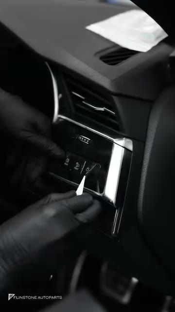 ติดฟิล์มใสกันรอยให้กับ AUDI Q8