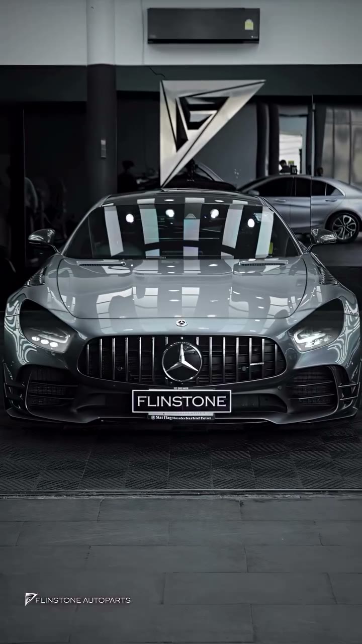 MERCEDES AMG GTR