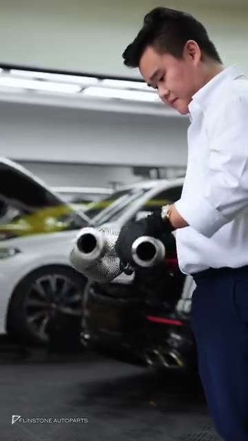 LAMBORGHINI Aventador — USUS Exhaust Downpipe installation in progress, tuning up to Stage 2 🔧💥