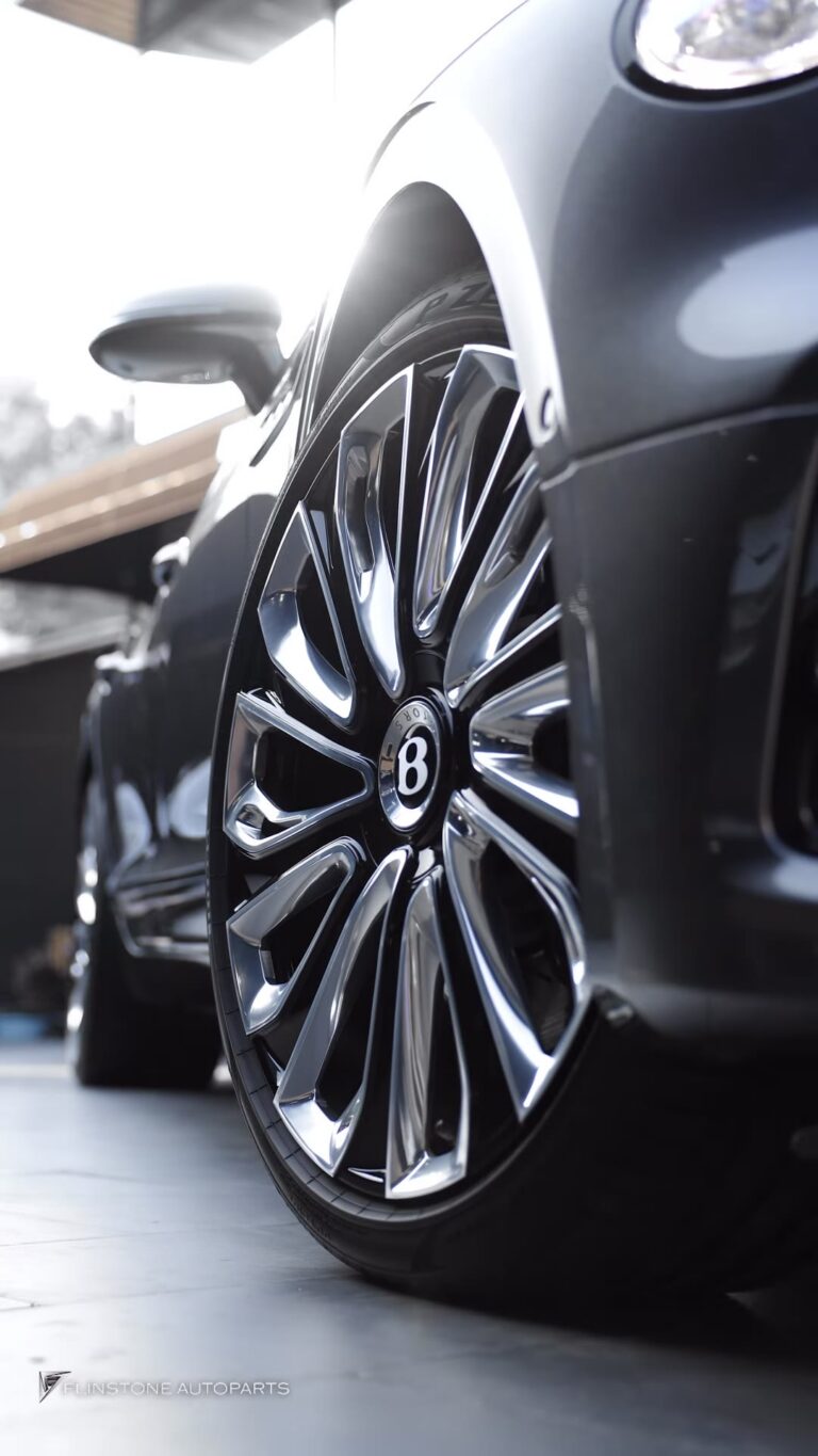 เปลี่ยนพาร์ท Mulliner สำหรับ Bentley Flying Spur พร้อมด้วยล้อฟอจสั่งตัดจาก USUS FORGED WHEEL 💯
