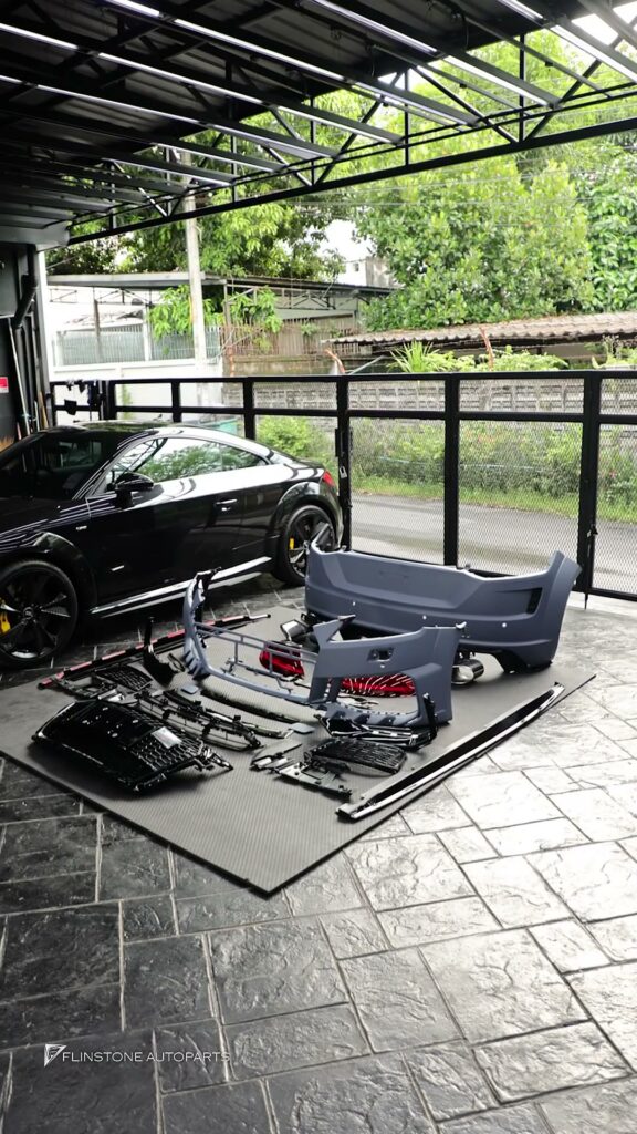 AUDI TT MK3 เปลี่ยนชุดแต่งรอบคันเป็น TTRS พร้อมไฟท้าย OLED