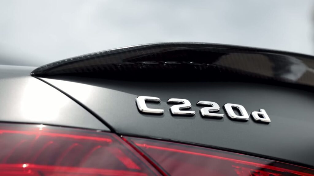 ติดตั้งชุดแต่งรอบคันสำหรับ W206 C-Class มีทั้งชุดล้อ Forged / เบรคแท้ Mercedes AMG…